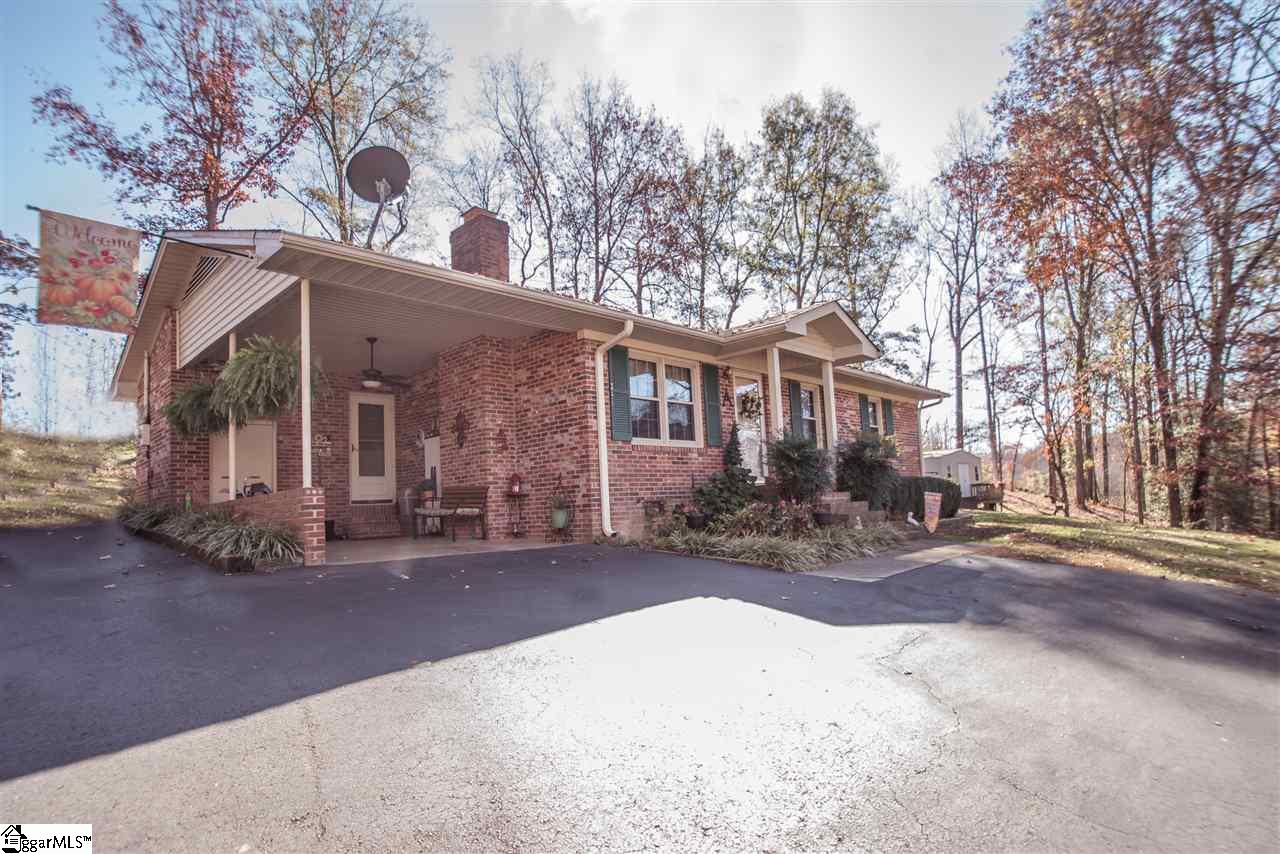 2771 Jameson Road Pickens, SC 29671 - Photo 3 of 26