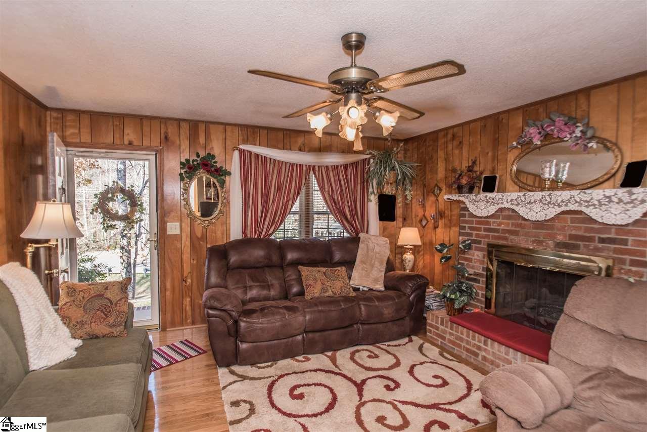2771 Jameson Road Pickens, SC 29671 - Photo 6 of 26