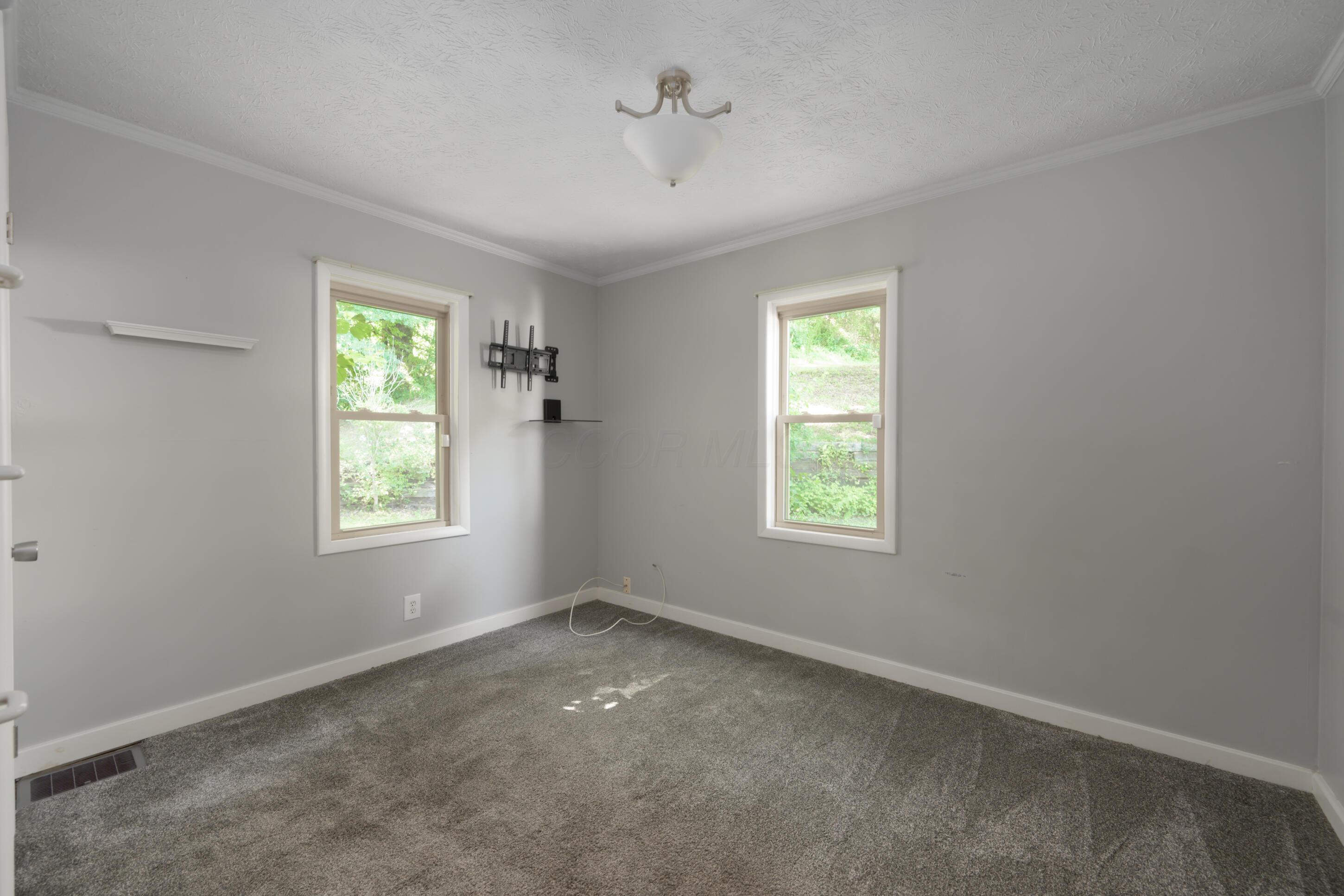 1264 Tarkiln Road Southeast Lancaster, OH 43130 - Photo 23 of 38 Bedroom 1