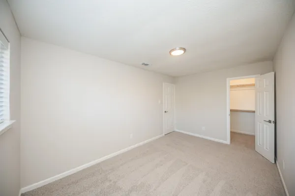 $1,875 | 121 Coffee Lane, Lake Jackson, TX 77566