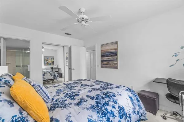 $2,000 | 154 Waterside Drive, Unit 154, Hypoluxo, FL 33462