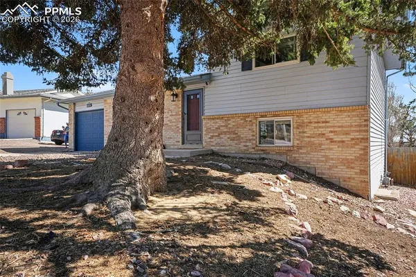 $390,000 | 5465 Escondido Drive, Colorado Springs, CO 80918