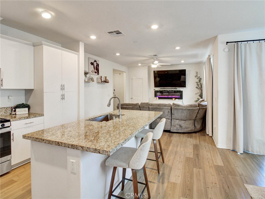 2497 Gunner Ridge Way Rialto, CA 92377 - Photo 9 of 49 Gallery Image 9