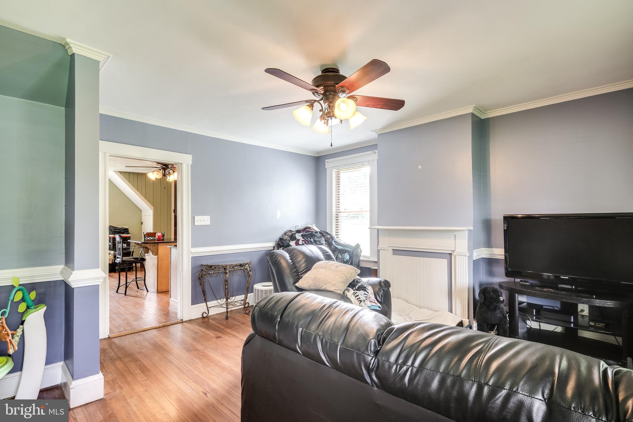 8863 Baltimore Road Frederick, MD 21704 - Photo 7 of 28 Living Room