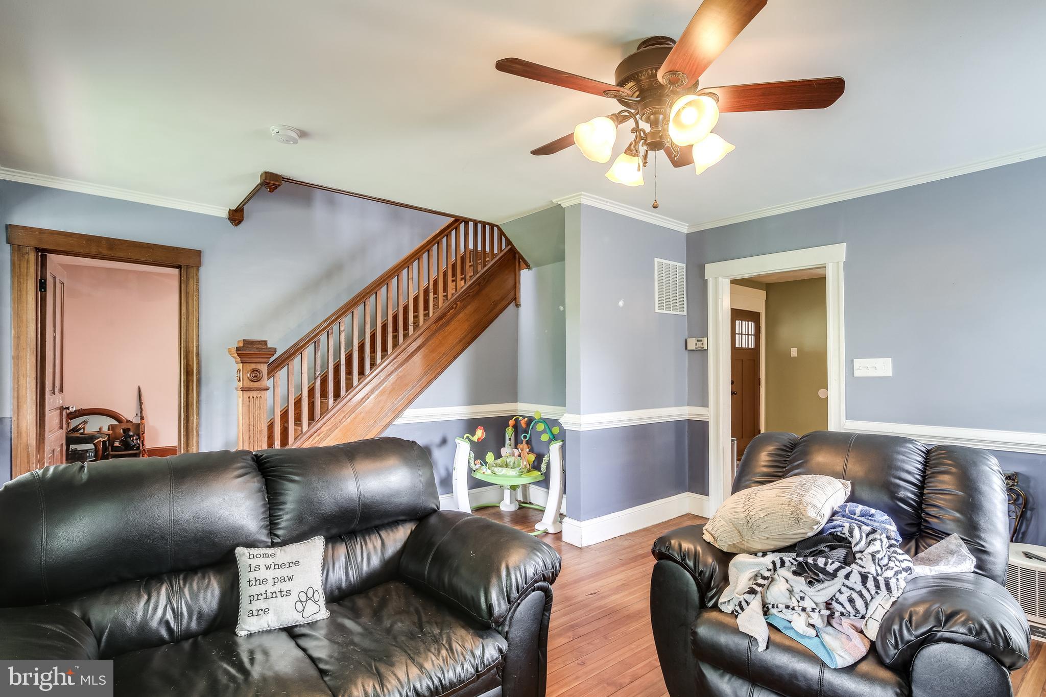 8863 Baltimore Road Frederick, MD 21704 - Photo 9 of 28 Living Room