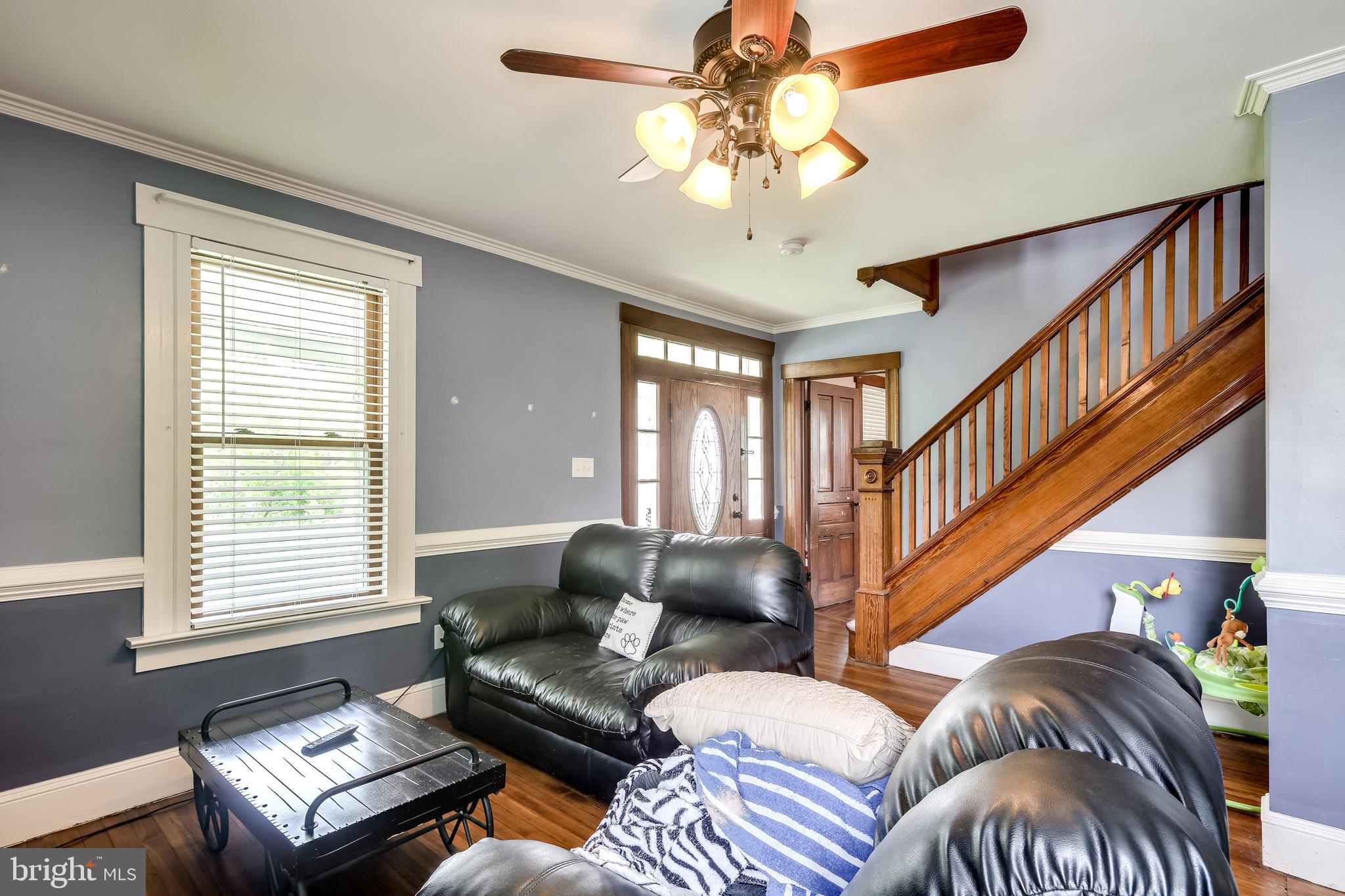 8863 Baltimore Road Frederick, MD 21704 - Photo 10 of 28 Living Room