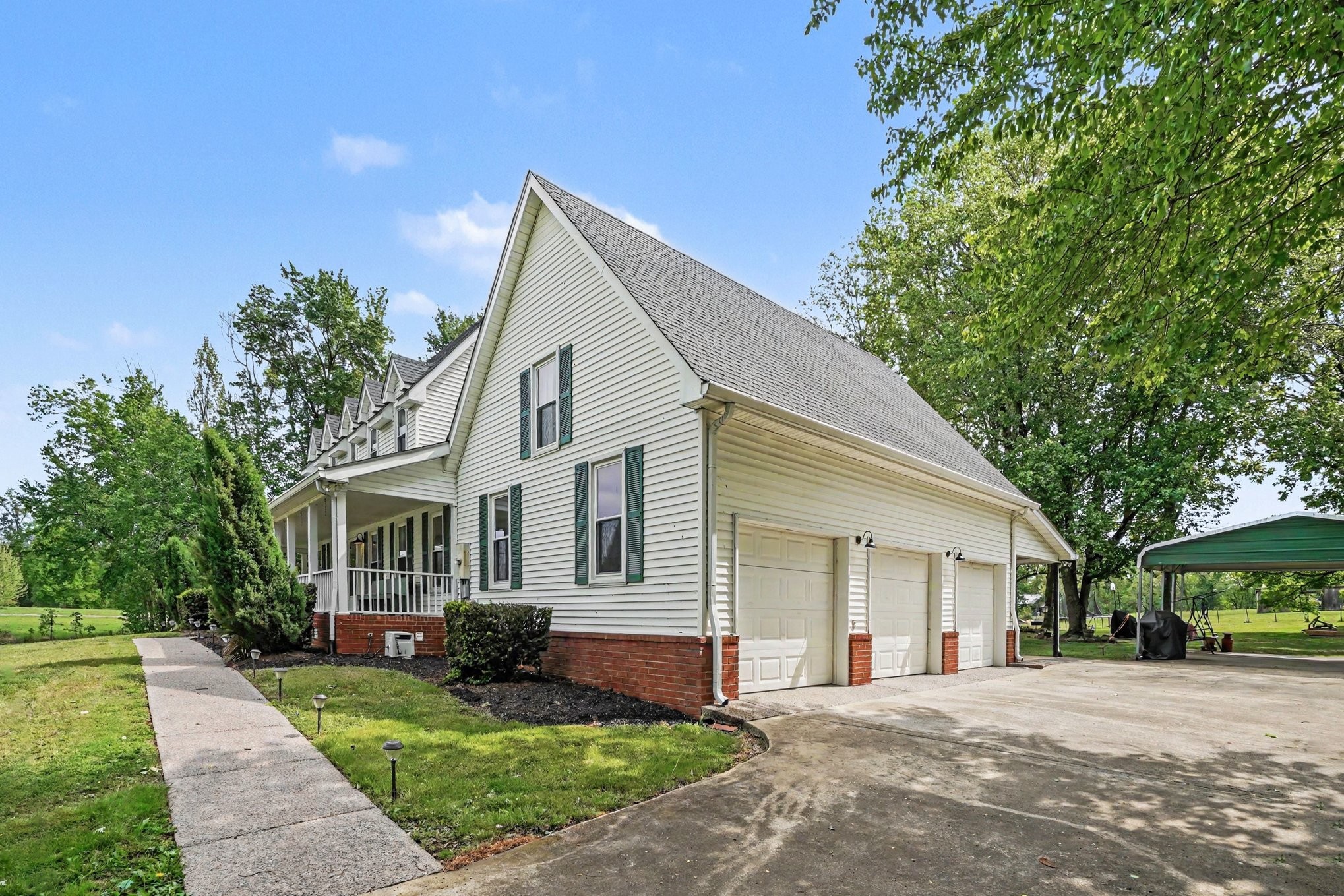 2075 Liebengood Road Goodlettsville, TN 37072 - Photo 3 of 40 front view of a house with a yard