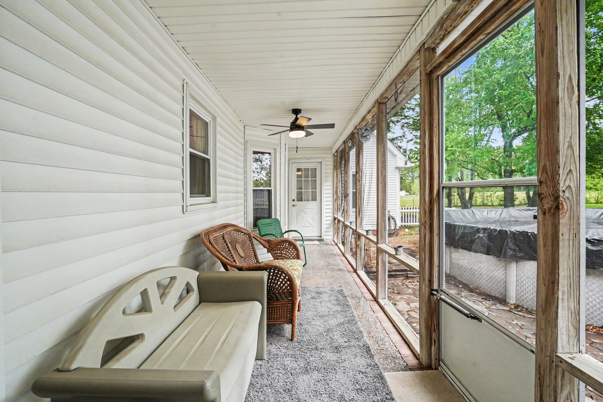 2075 Liebengood Road Goodlettsville, TN 37072 - Photo 32 of 40 a building outdoor space with seating area