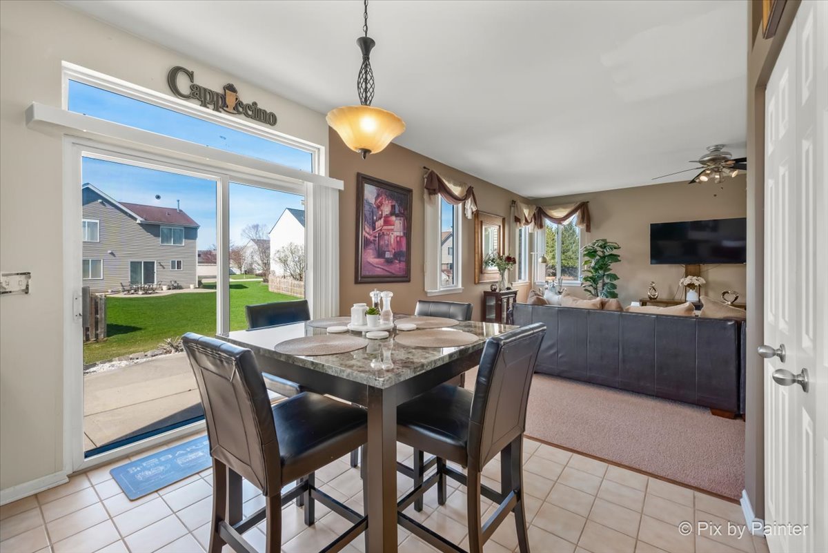 6843 Highgate Road Carpentersville, IL 60110 - Photo 11 of 42 Gallery Image 11