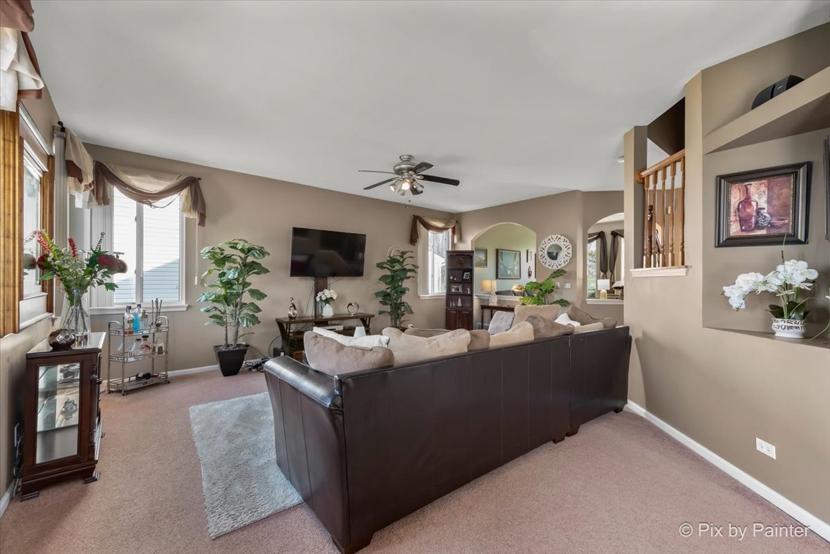 6843 Highgate Road Carpentersville, IL 60110 - Photo 13 of 42 Gallery Image 13