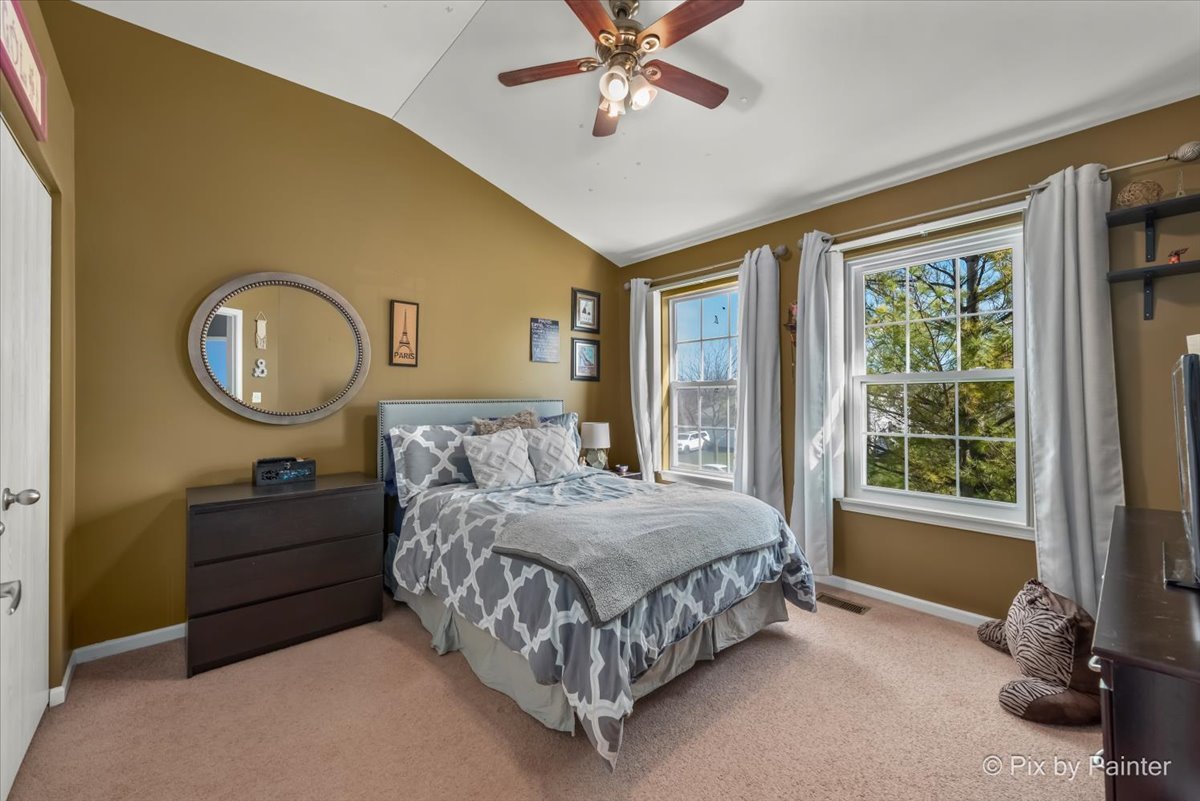 6843 Highgate Road Carpentersville, IL 60110 - Photo 16 of 42 Gallery Image 16