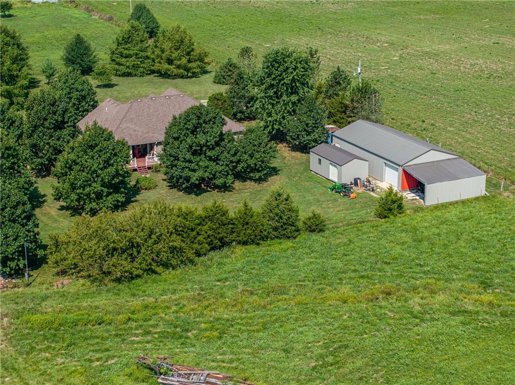 186 Northeast 901p Road Clinton, MO 64735 - Photo 15 of 47 Gallery Image 15