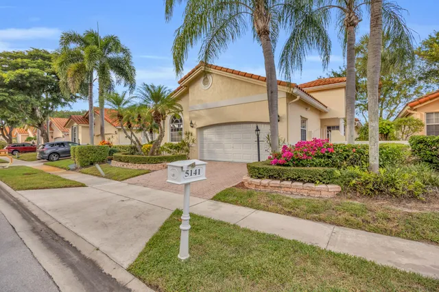 $525,000 | 5141 Columbo Court, Delray Beach, FL 33484
