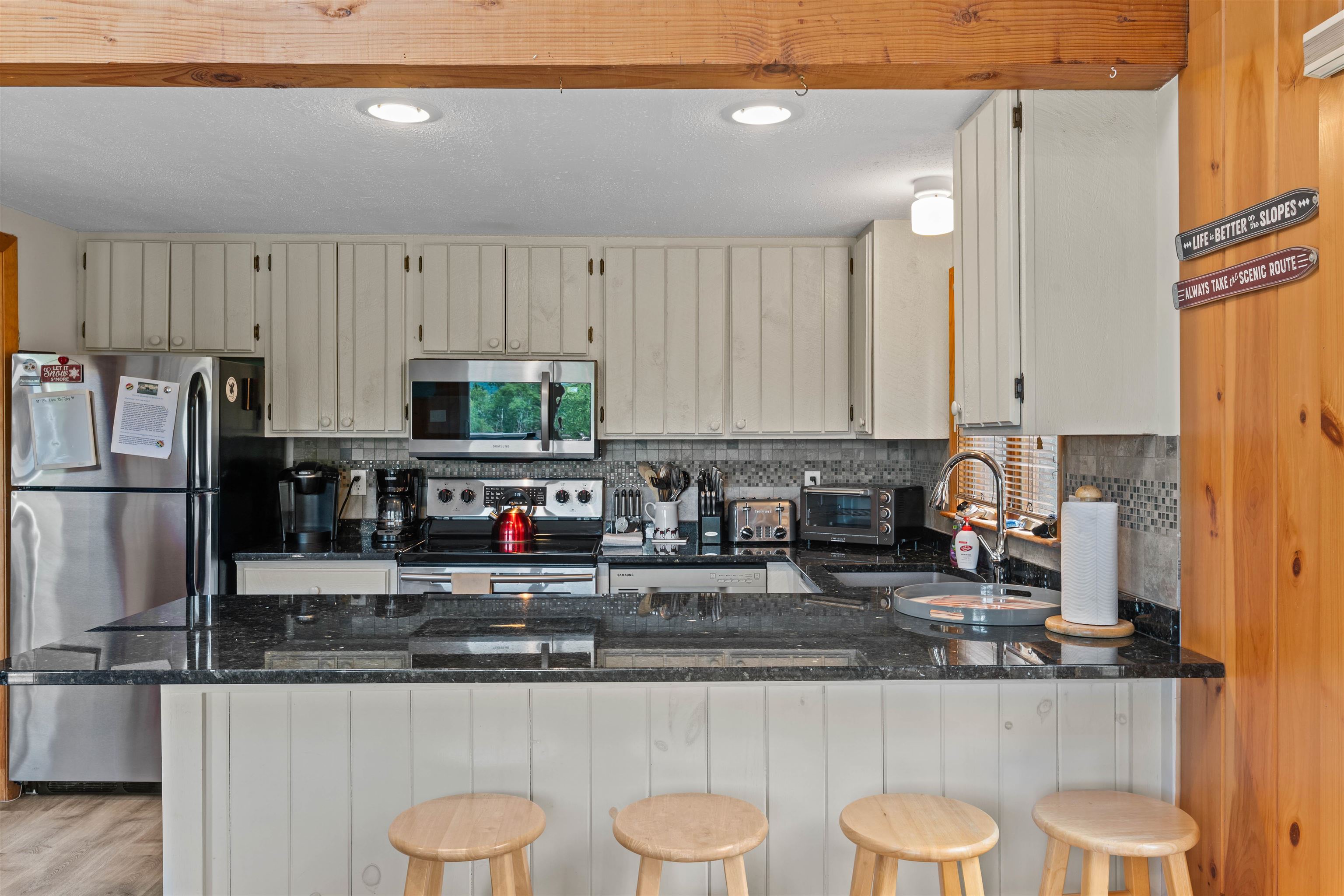 3 Mountain View Road, Unit 6 Intervale, NH 03845 - Photo 14 of 48