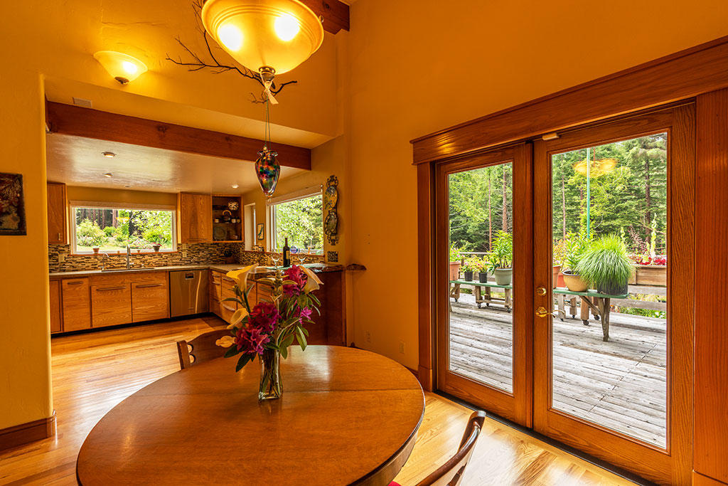 3072 Pigeon Point Road Eureka, CA 95503 - Photo 5 of 55
