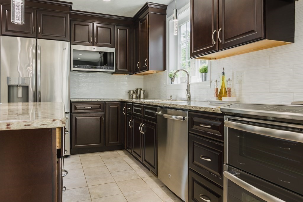 7 Sedona Circle Rutland, MA 01543 - Photo 11 of 38 Gallery Image 11