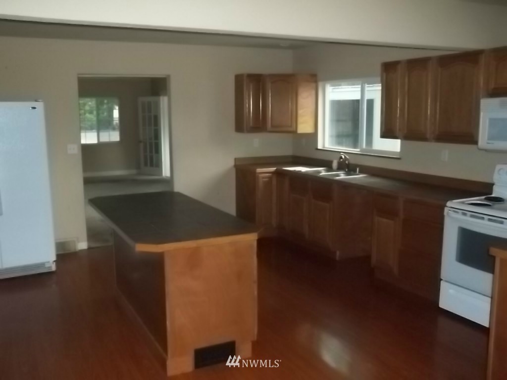 54 Monte Brady Road Montesano, WA 98563 - Photo 6 of 13 Gallery Image 6