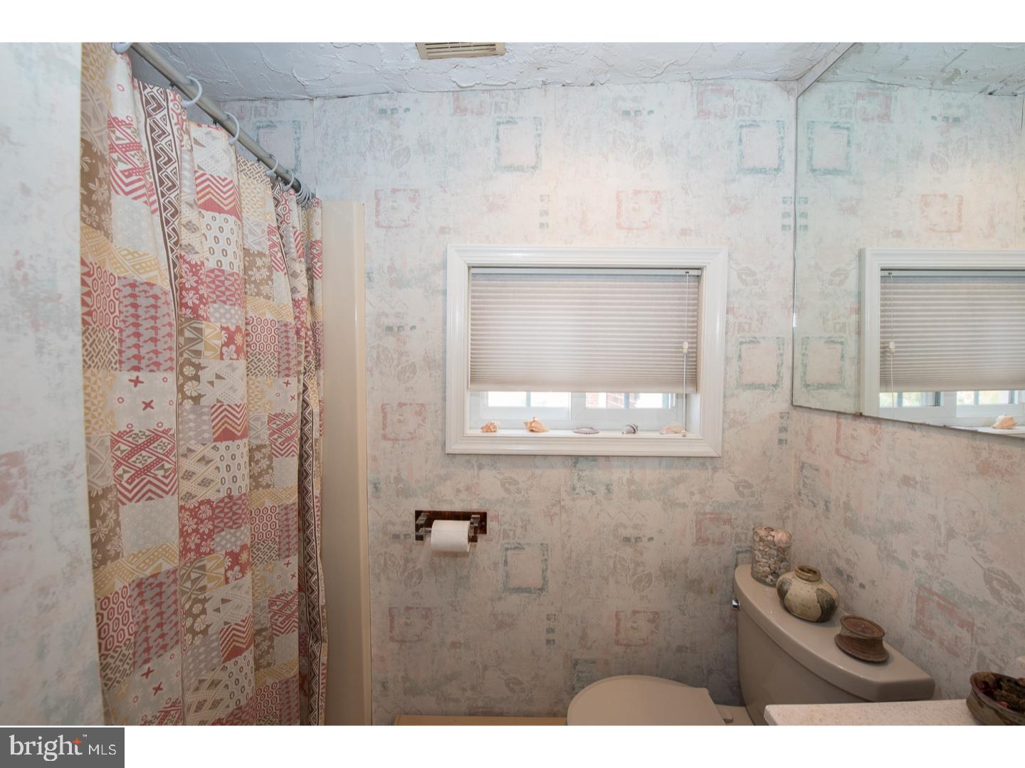 204 Rodmor Road Havertown, PA 19083 - Photo 10 of 18