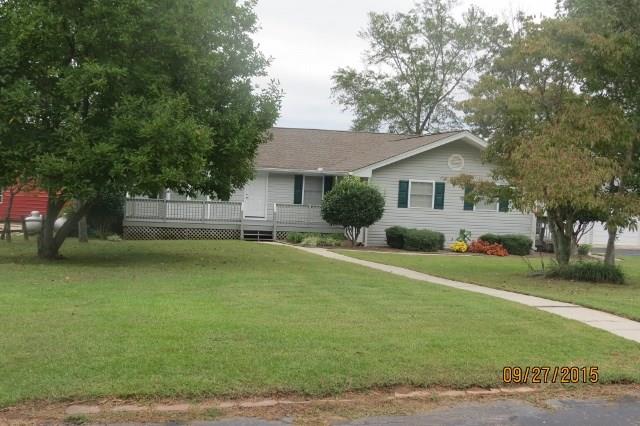 25 Kansas Street Temple, GA 30179 - Photo 1 of 1 Nice level yard, porch says Welcom!!