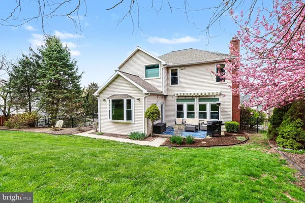 $629,000 | 1234 Jill Drive, Hummelstown, PA 17036