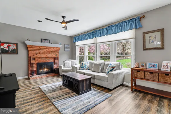 $629,000 | 1234 Jill Drive, Hummelstown, PA 17036