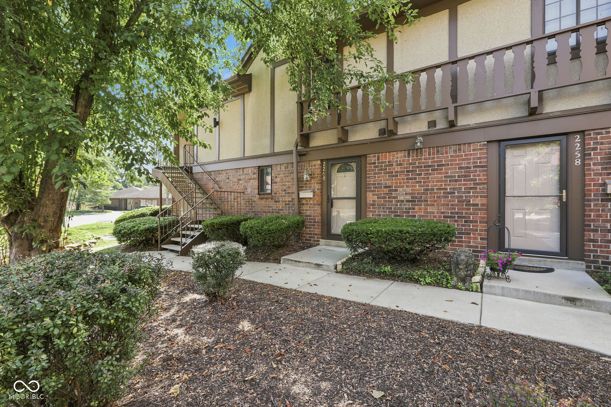 2260 Rome Drive Indianapolis, IN 46228 - Photo 4 of 36