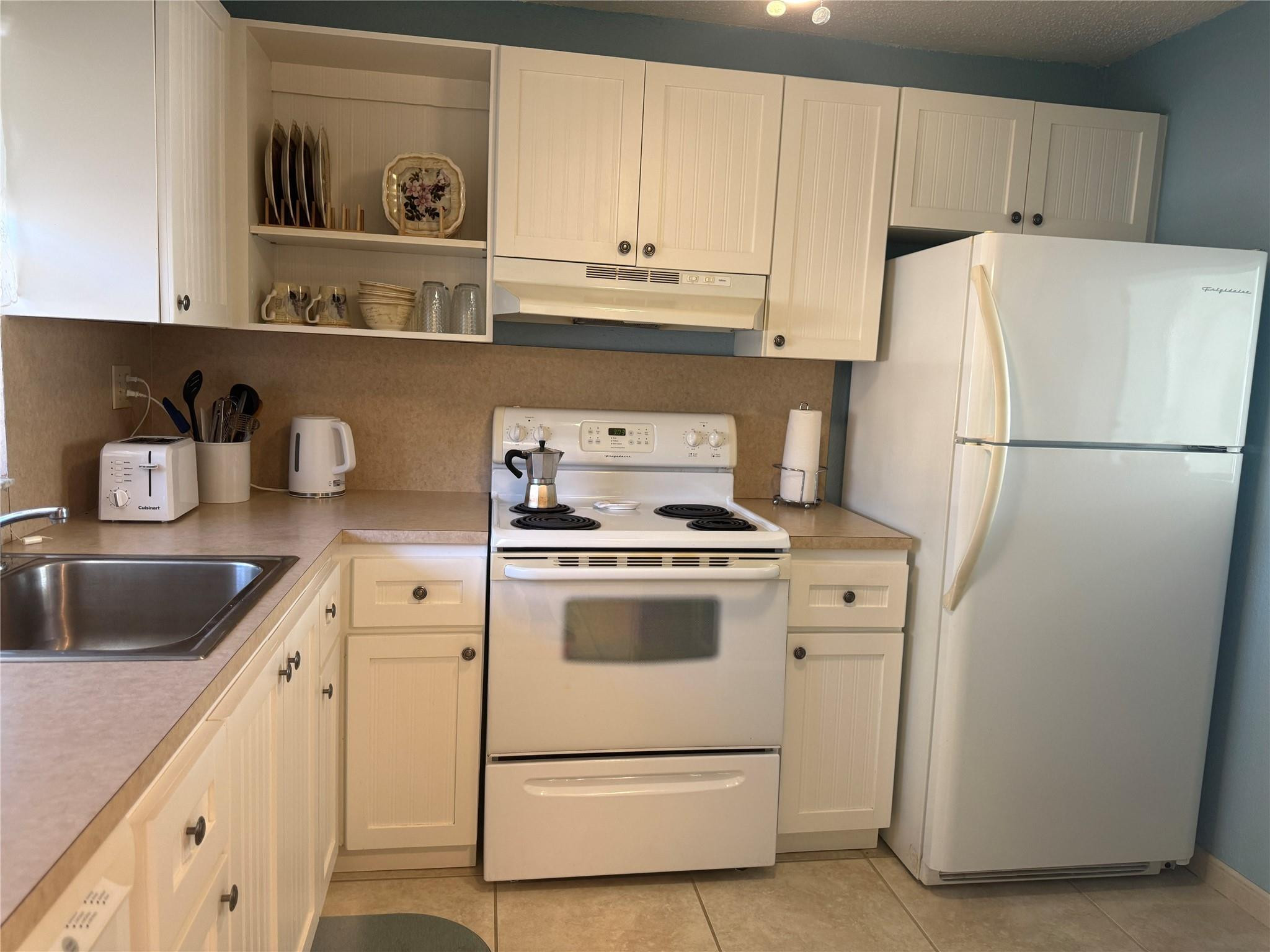 2761 North Pine Island Road, Unit 204 Sunrise, FL 33322 - Photo 10 of 39 Photo 10