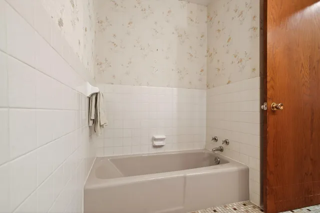 $350,000 | 257 14th Avenue Northwest, New Brighton, MN 55112