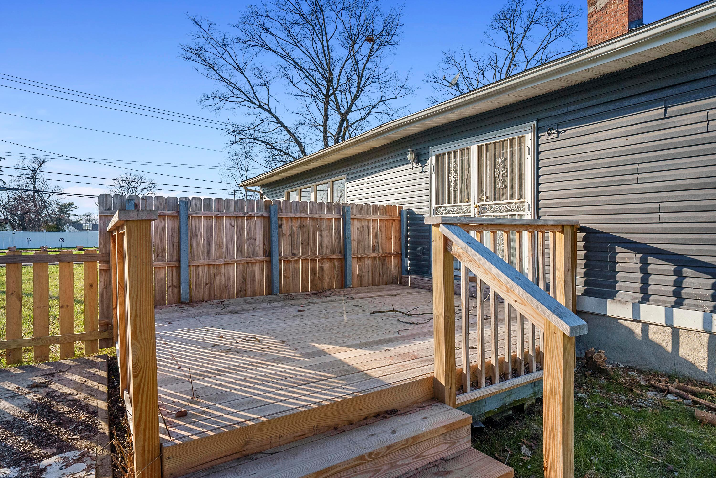 1664 Zettler Road Columbus, OH 43227 - Photo 43 of 46 Deck