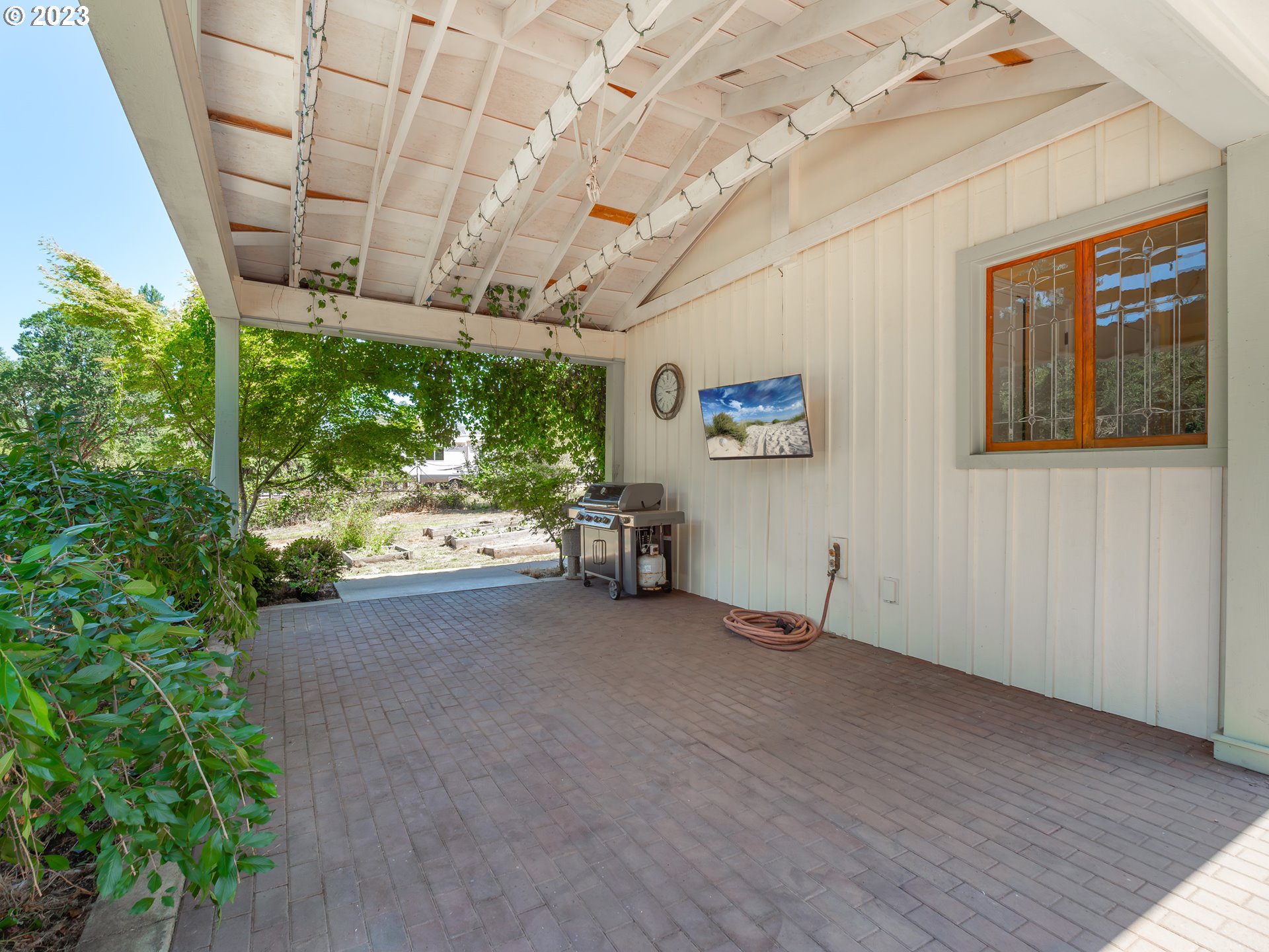 304 River Bend Road Roseburg, OR 97471 - Photo 3 of 28 Gallery Image 3