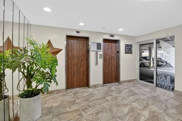 $150,000 | 1811 Jefferson Street, Unit 603, Hollywood, FL 33020