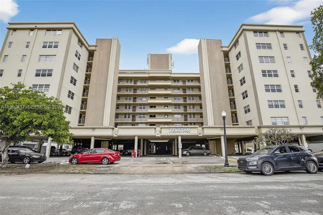 $150,000 | 1811 Jefferson Street, Unit 603, Hollywood, FL 33020