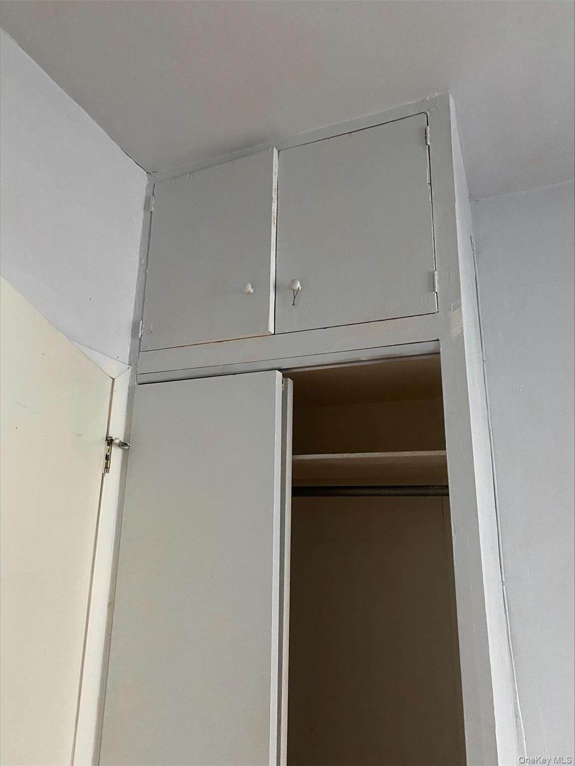 21-67 33rd Street, Unit 4G Queens, NY 11105 - Photo 7 of 11 a view of walk in closet