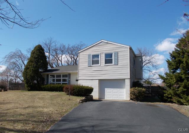 2609 Nottingham Road Bethlehem, PA 18017 - Photo 1 of 19 Gallery Image 1