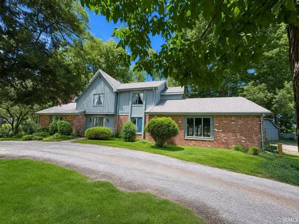 $620,000 | 500 East Ohio Street, Monticello, IN 47960