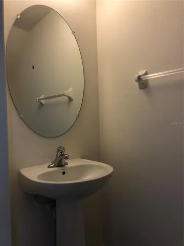 a view of empty room with window