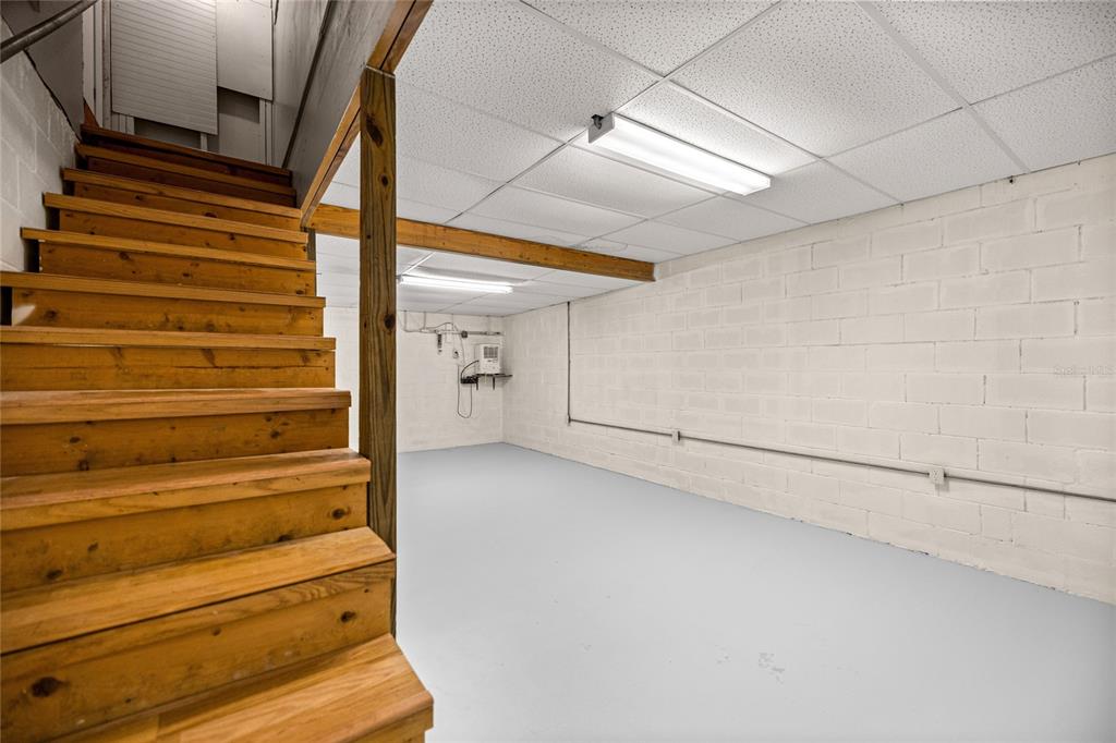 10245 Southwest 105th Street Ocala, FL 34481 - Photo 41 of 83 a view of closet area
