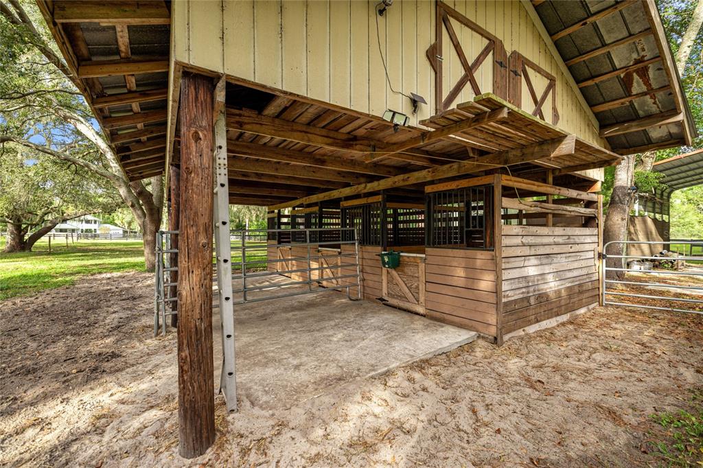 10245 Southwest 105th Street Ocala, FL 34481 - Photo 73 of 83 a view of a garage