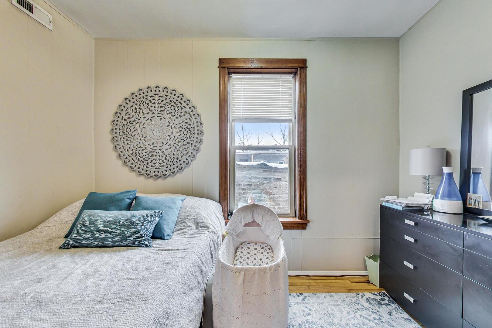 2550 West Augusta Boulevard Chicago, IL 60622 - Photo 20 of 27