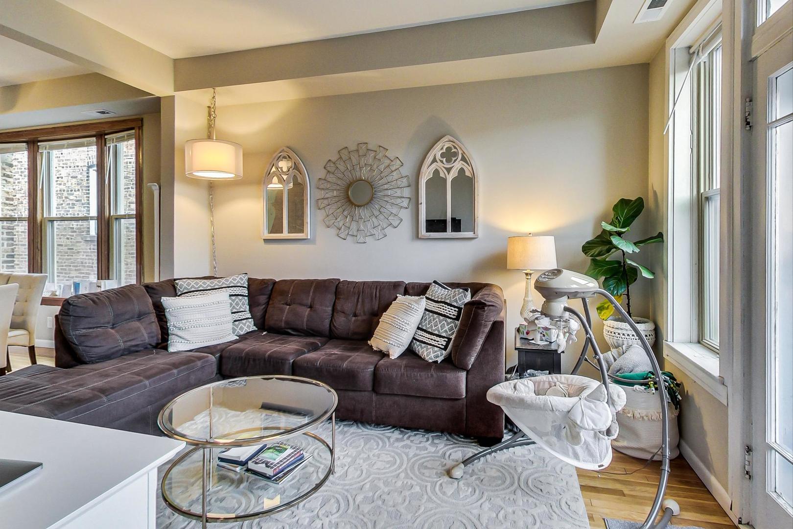 2550 West Augusta Boulevard Chicago, IL 60622 - Photo 3 of 27