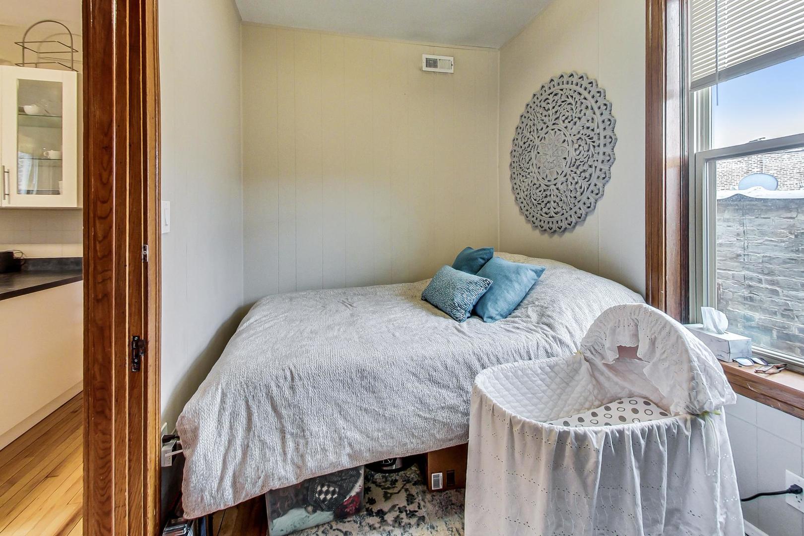 2550 West Augusta Boulevard Chicago, IL 60622 - Photo 22 of 27