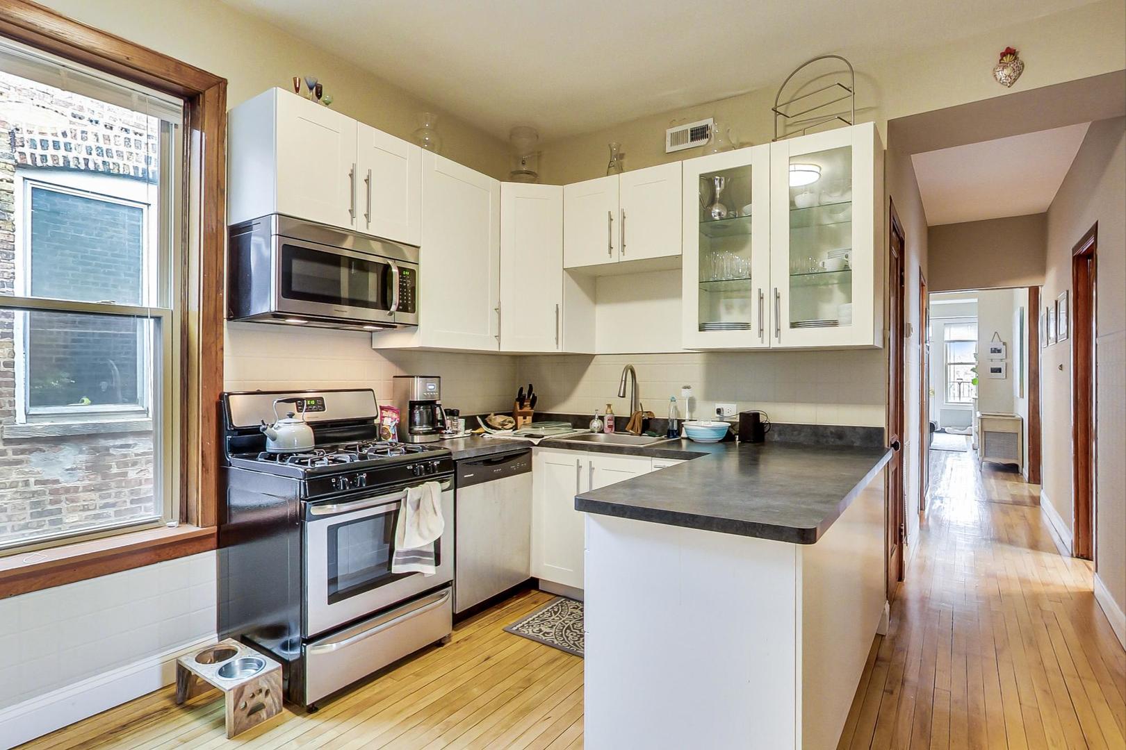 2550 West Augusta Boulevard Chicago, IL 60622 - Photo 23 of 27