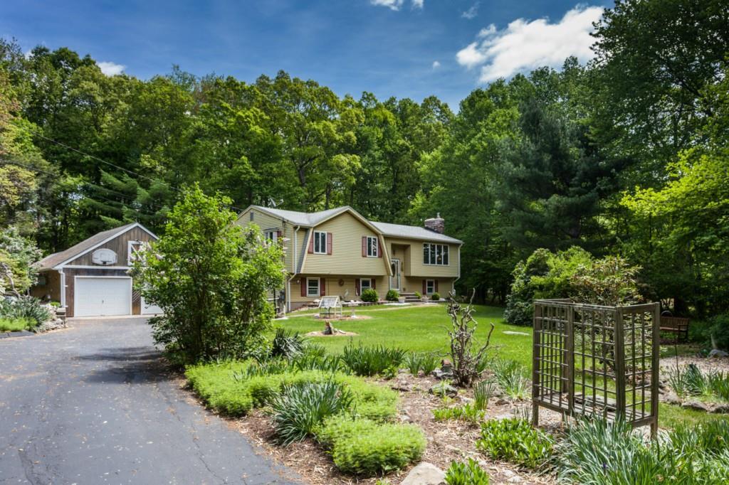218 White Birch Road East Hampton, CT 06424 - Photo 1 of 1 Gallery Image 1