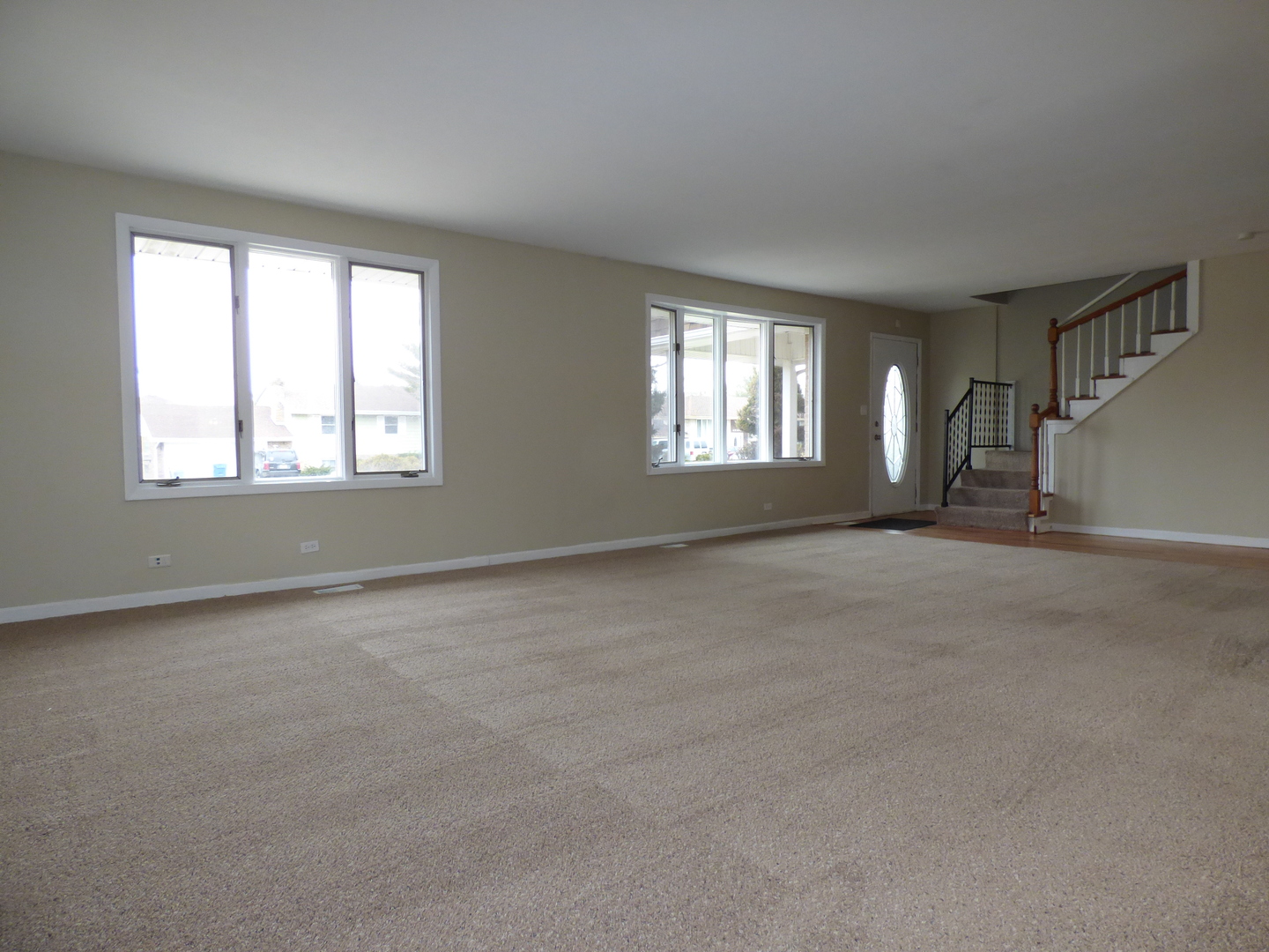 4N261 7th Avenue Addison, IL 60101 - Photo 2 of 31 a view of an empty room with a window