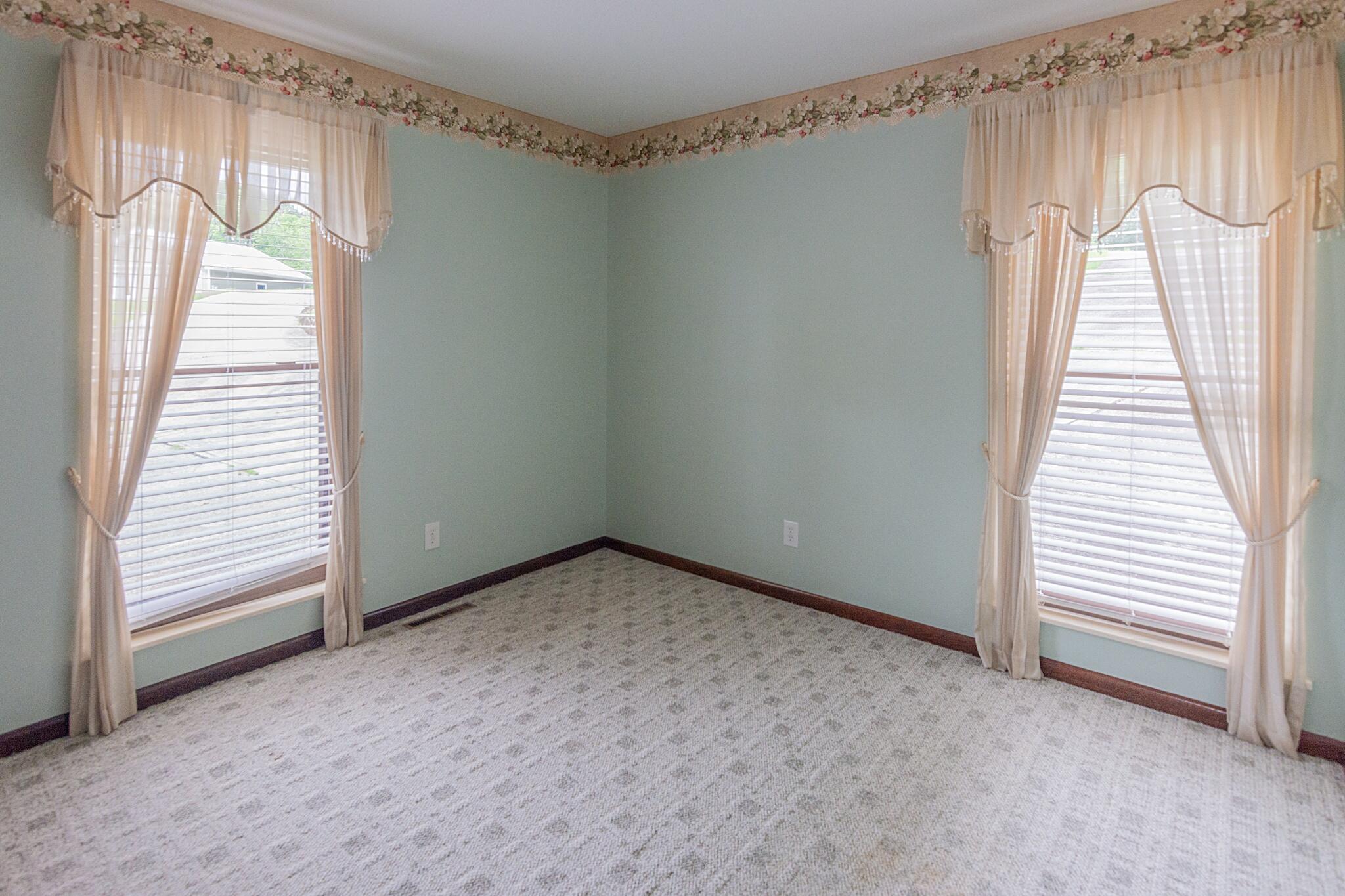 165 Lakeshore Court Spring City, TN 37381 - Photo 26 of 52 165LakeshoreCourt-26