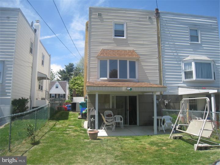 9943 Bridle Road Philadelphia, PA 19115 - Photo 3 of 17 Exterior Back