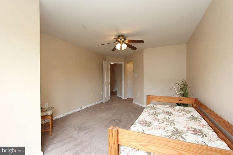 12004 Amber Ridge Circle, Unit B204 Germantown, MD 20876 - Photo 16 of 28 Bedroom Master