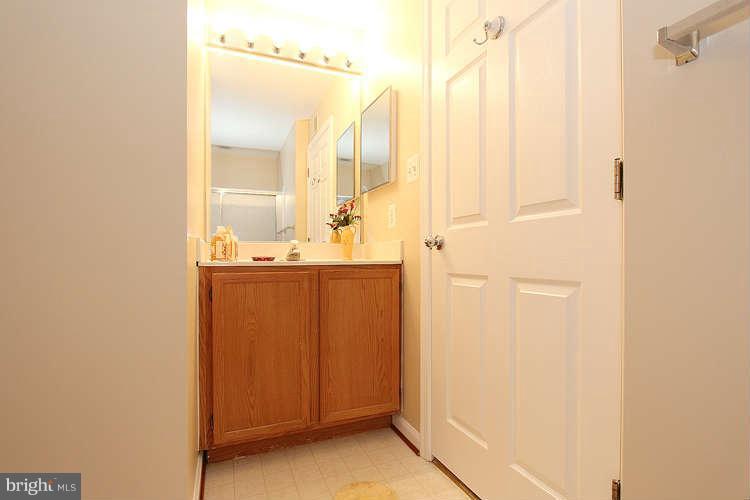 12004 Amber Ridge Circle, Unit B204 Germantown, MD 20876 - Photo 24 of 28 Bath Two
