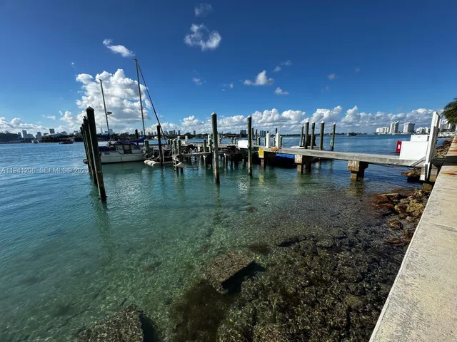 $635,000 | 650 West Avenue, Unit 508, Miami Beach, FL 33139