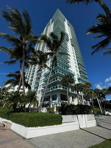 $635,000 | 650 West Avenue, Unit 508, Miami Beach, FL 33139